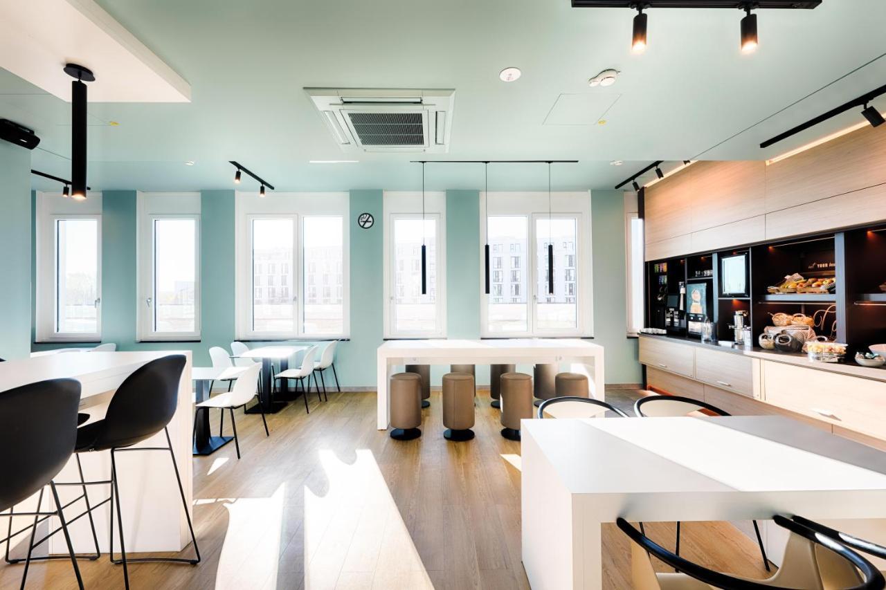 B&B Hotel Nuernberg-West ภายนอก รูปภาพ